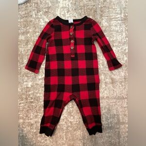 Old Navy Red and Black Checkered Kids Footie size 6/12M